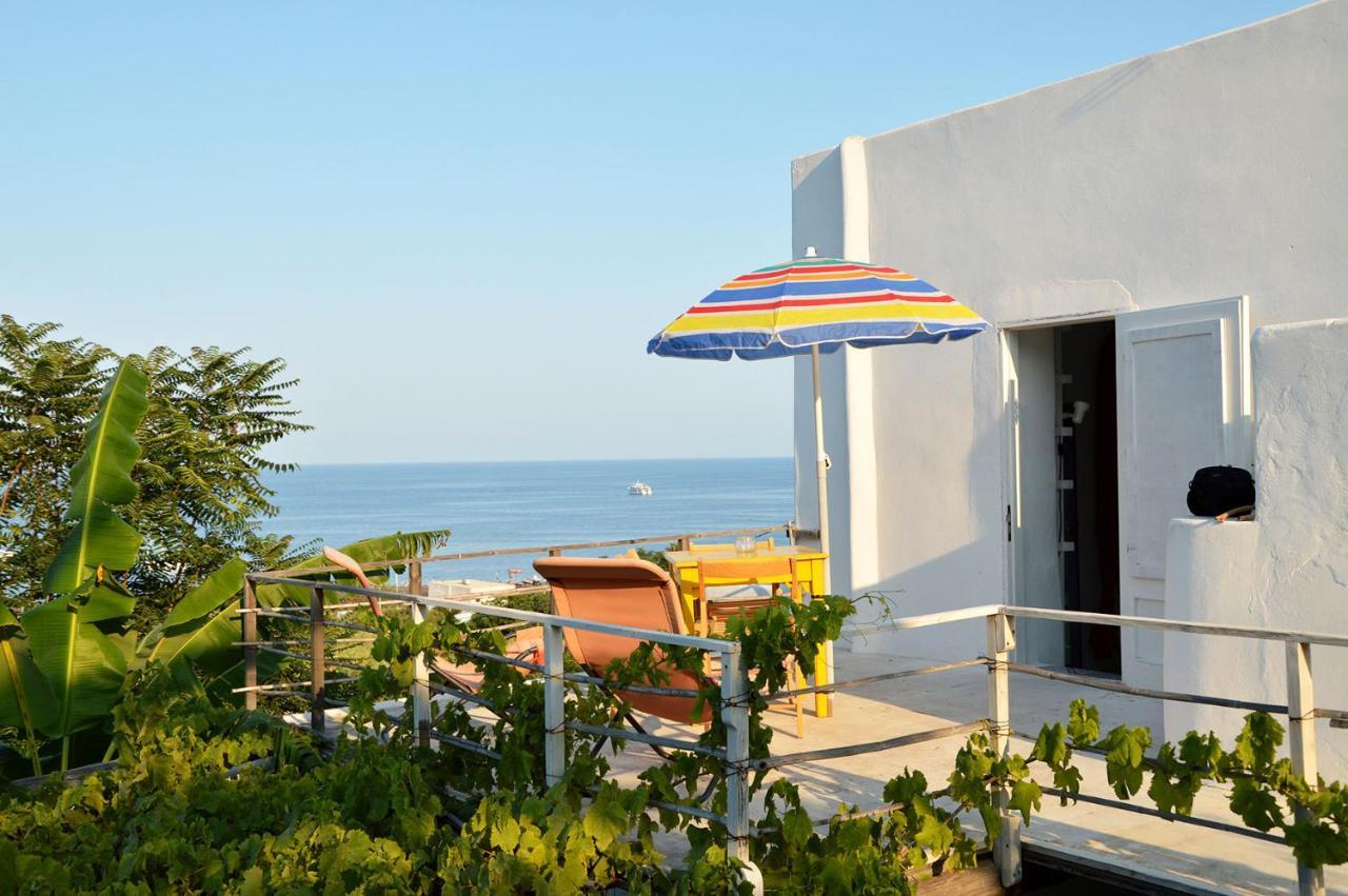 Le Case Del Capitano Stromboli Exterior photo