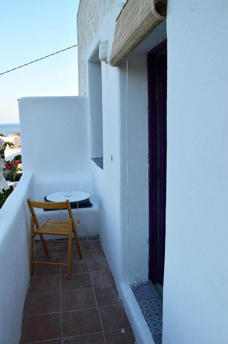 Le Case Del Capitano Stromboli Exterior photo